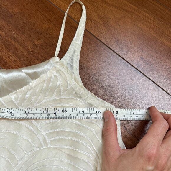 Anthropologie HD in Paris Cream Textured Velvet Peplum spaghetti strap Sze Small - Picture 5 of 6